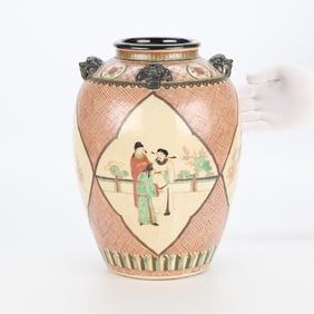 Chinese Guangxu Swatow Style Ceramic Vase