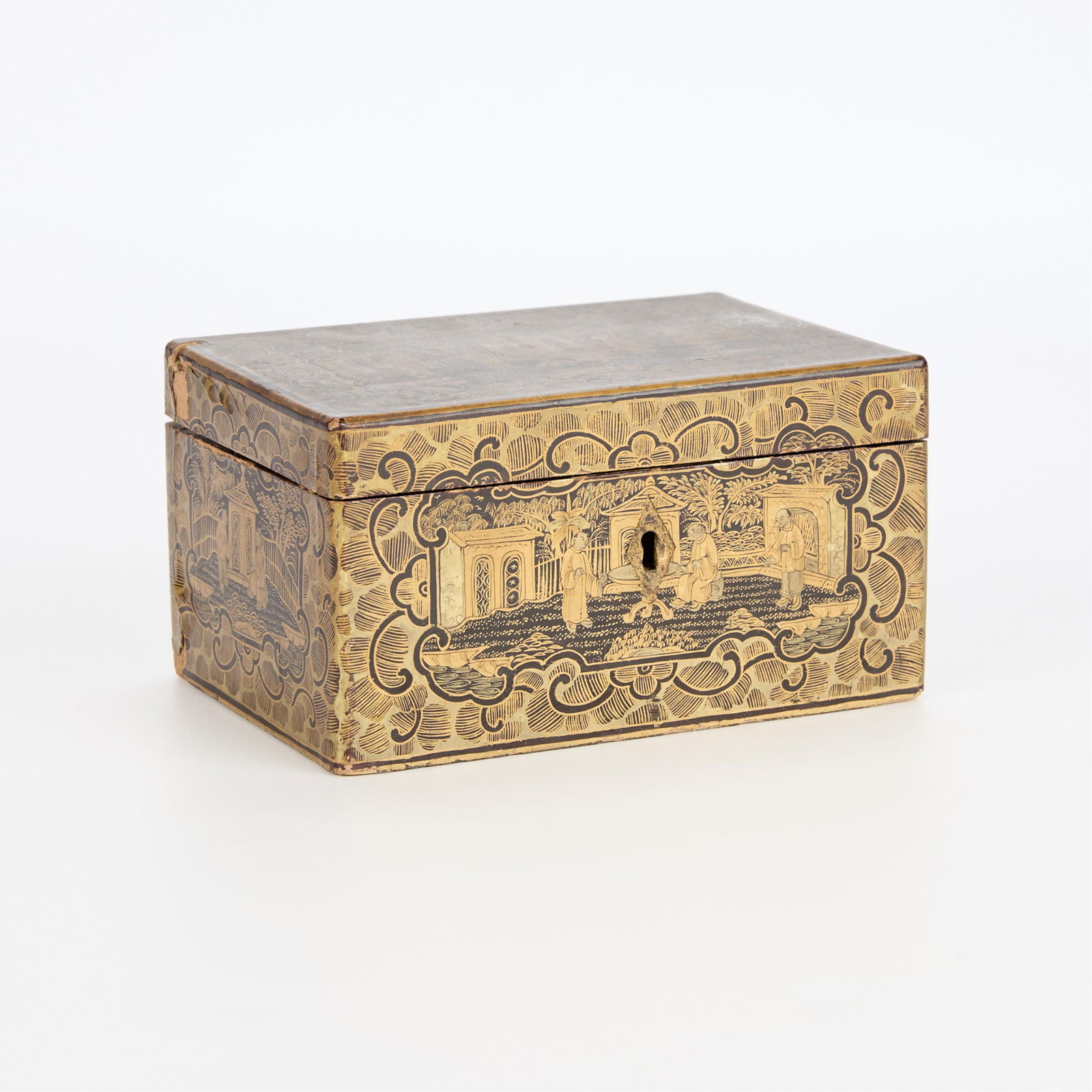 Small Chinese Export Lacquered Wooden Box (1 of 6)