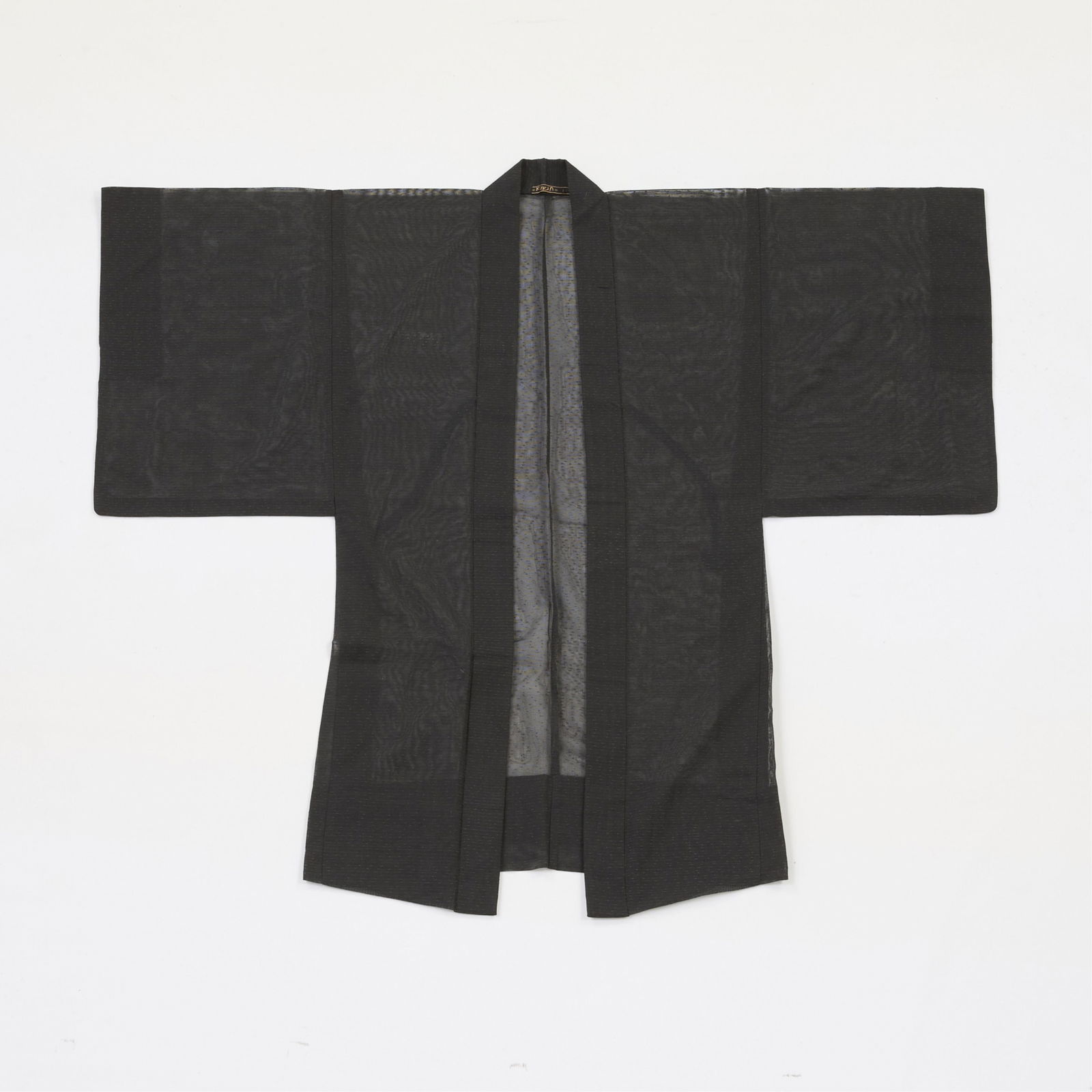 20th c. Japanese Kimono Robe Haori Jacket: Japanese kimono robe haori jacket, 20th century. With a Kokyu label along the neck.Provenance: From the Distinguished Personal Collection of Dr. Robert Jacobsen.Length: 42 in x shoulder-to-shoulder: 2