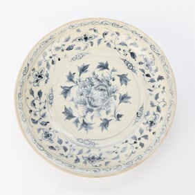 Large Vietnamese Annamese Ceramic Peony Charger