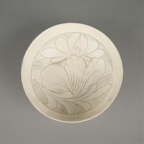 Chinese 10-11th c. T'zu Chou Lotus Stoneware Bowl