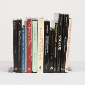 Group Southeast Asian Arts & Culture Books