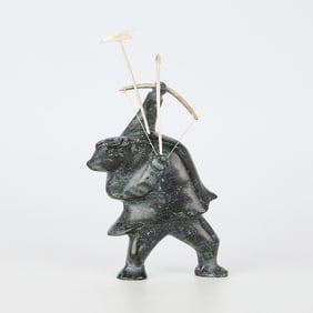 Eddie Oleekatalik Sculpture