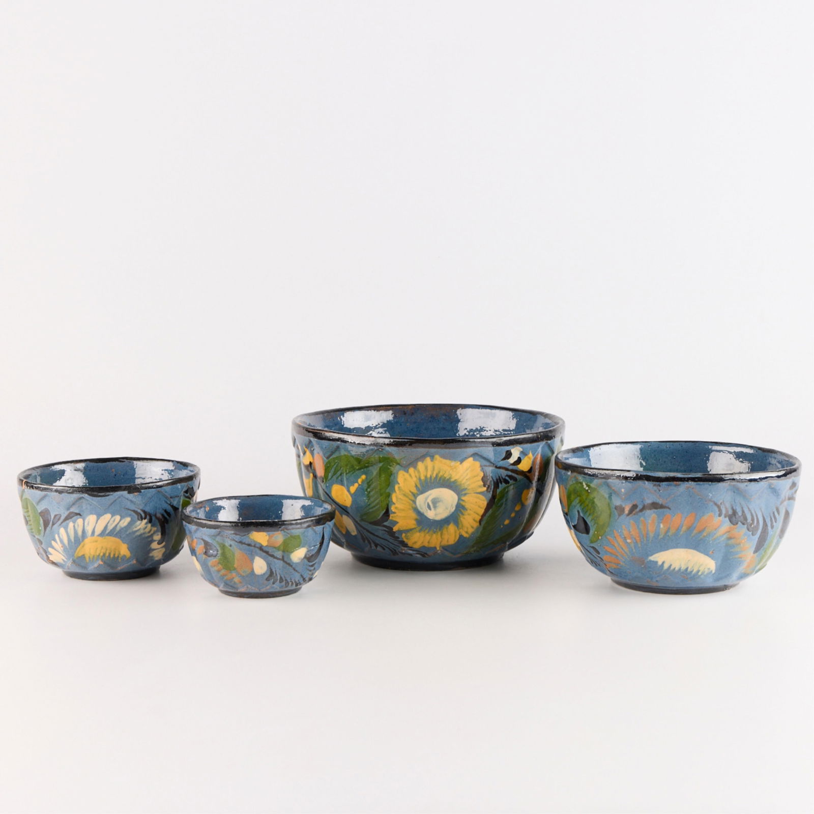 Set 4 Mexican Blue Tlaquepaque Pottery Bowls (1 of 6)