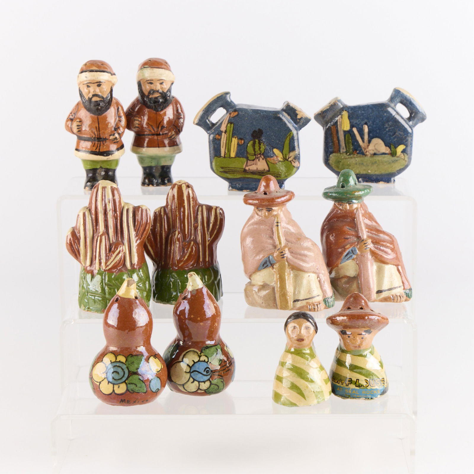 12 Mexican Tlaquepaque Pottery S & P Shakers (1 of 6)
