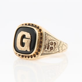10k Yellow Gold Gustavus Adolphus Class Ring
