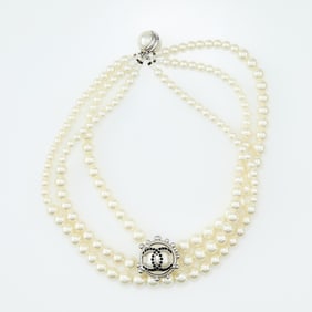 Chanel Faux Pearl Strand