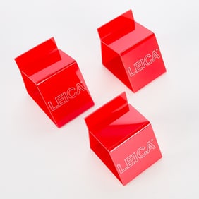3 Leica Retail Acrylic Display Stands