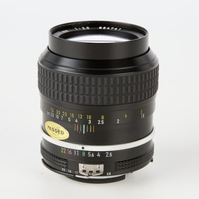 Nikon Nikkor Ai 105mm f2.5 Lens