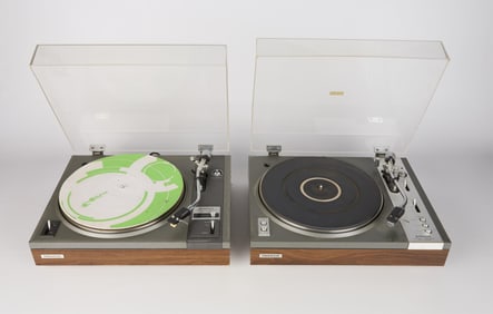 2 Pioneer Turntables Models PL-115D & PL-117D