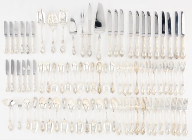 82 pcs Lunt Alexandra Sterling Flatware - 87 ozt
