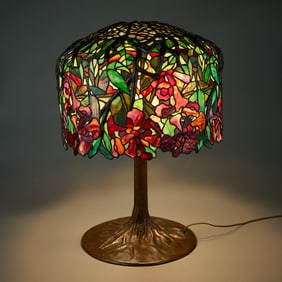 Reproduction Tiffany "Trumpet Creeper" Lamp
