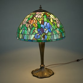 Tiffany Style Floral Leaded Glass Table Lamp