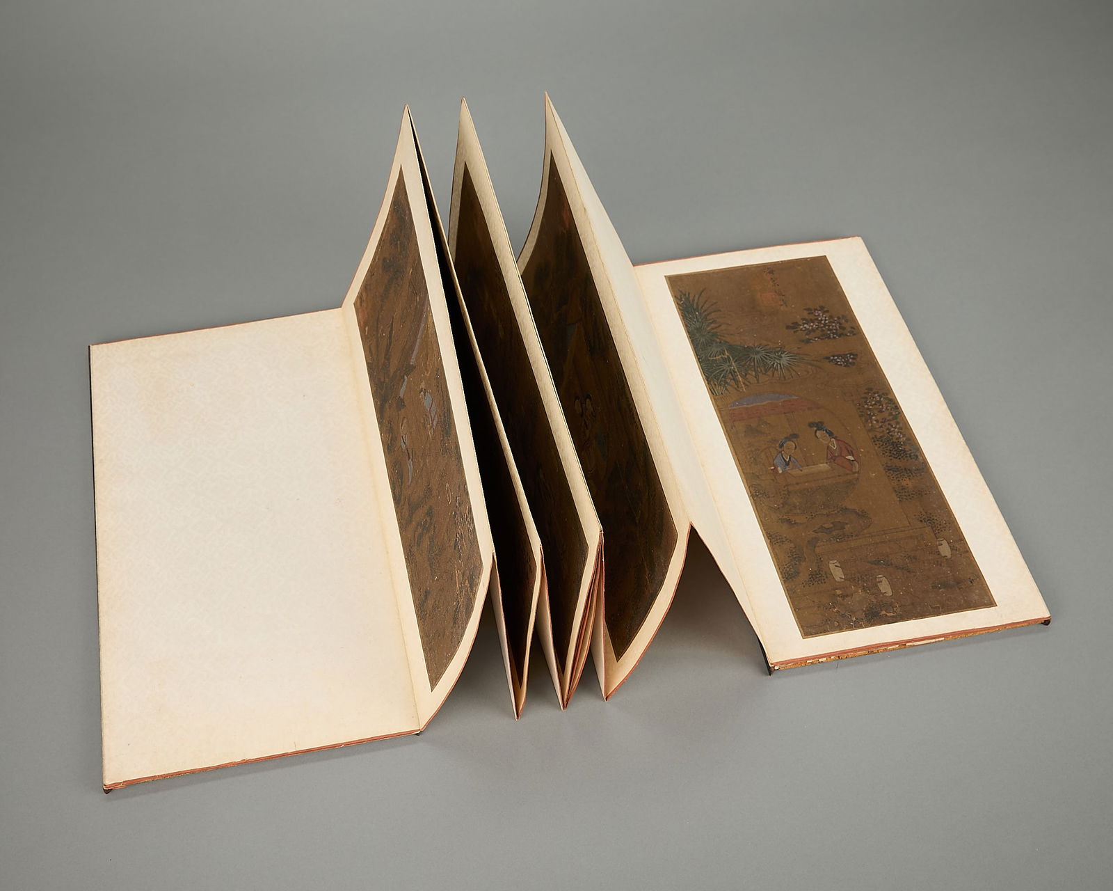 17th/18th c. Chinese Silk Painting Accordion Album (1 of 10)