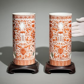 Pair Chinese Tongzhi Porcelain Hat Stands