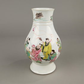 19th c. Chinese Famille Rose Vase - Damaged