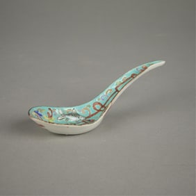 Chinese Qing Molded Fish Porcelain Spoon