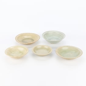 5 Thai Sawankhalok Celadon Incised Bowls
