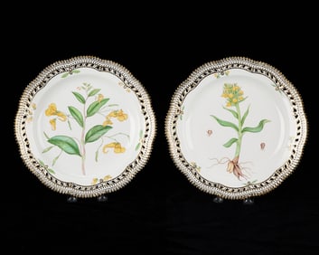 2 Royal Copenhagen Flora Danica Dinner Plates