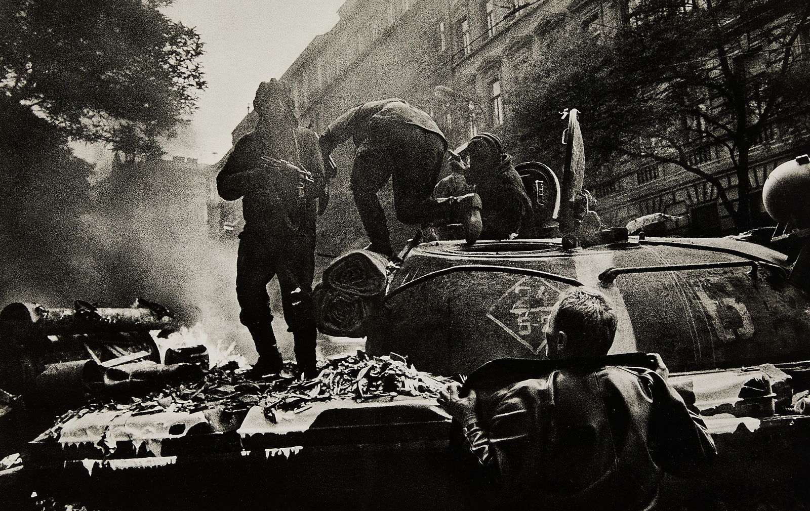 Josef Koudelka "Prague, August 1968" Photo (1 of 6)