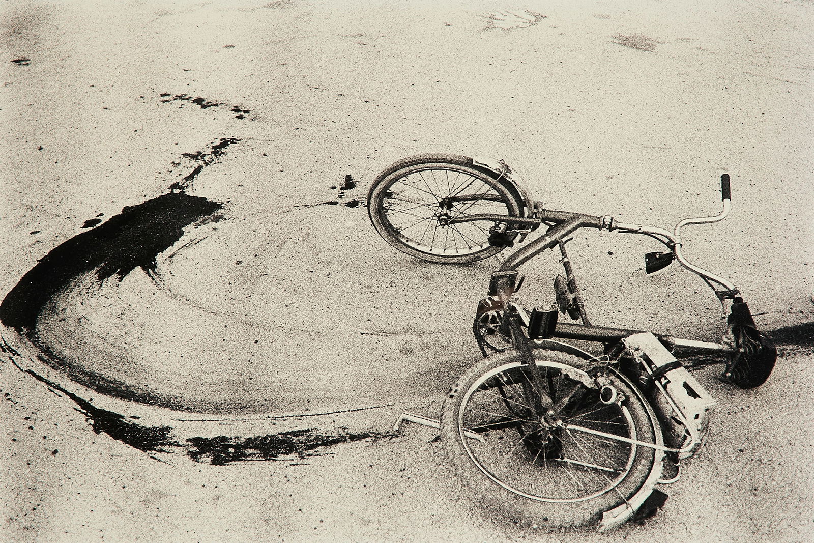 Annie Leibovitz "Sarajevo" GSP 1994: Annie Leibovitz (American, b. 1949). Gelatin silver print photograph titled "Sarajevo," 1994. Signed, dated, titled, and editioned 3/40 along the print recto (not visible when framed).Provenance: Wein