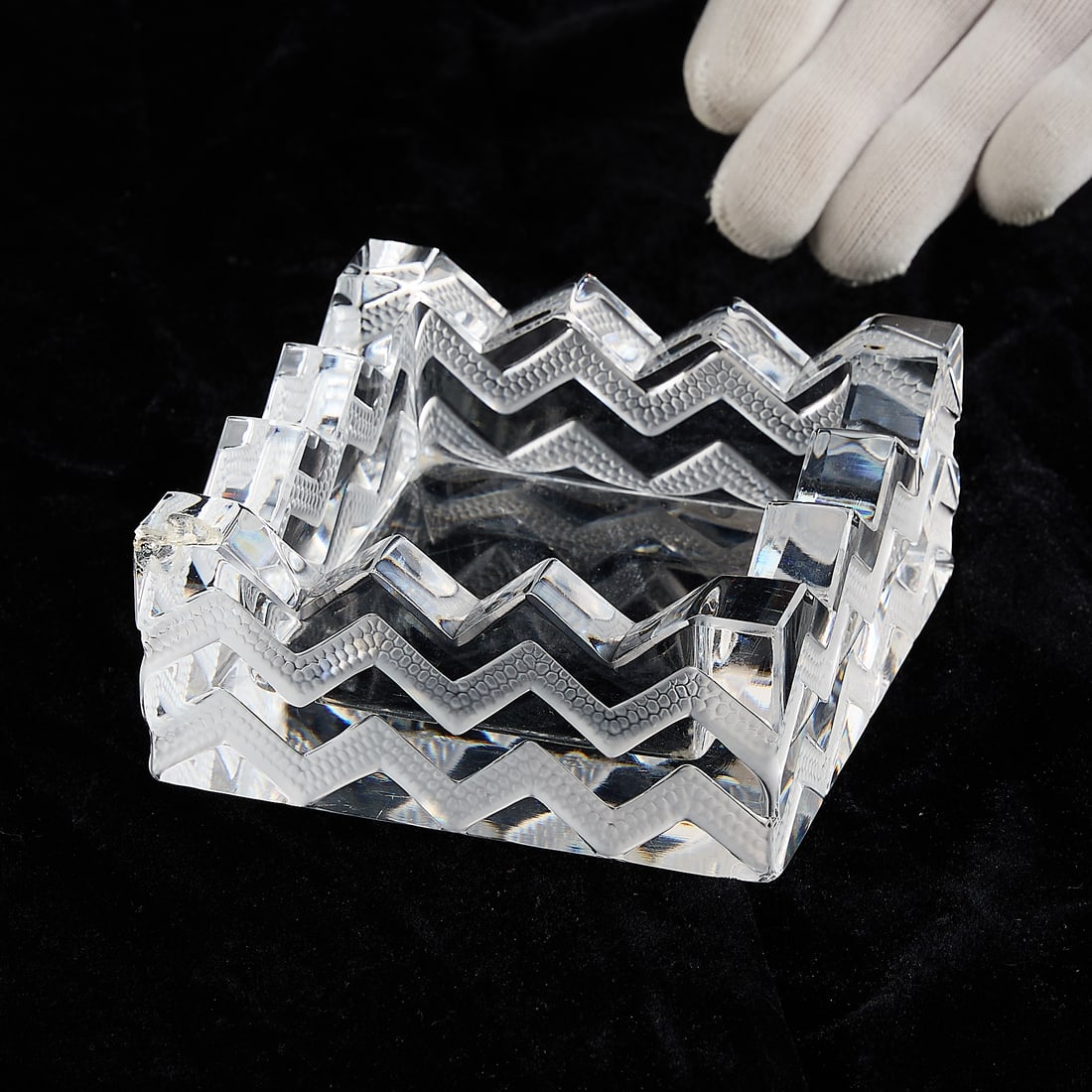 Lalique Crystal Glass "Soudan" Ashtray Bowl (1 of 7)