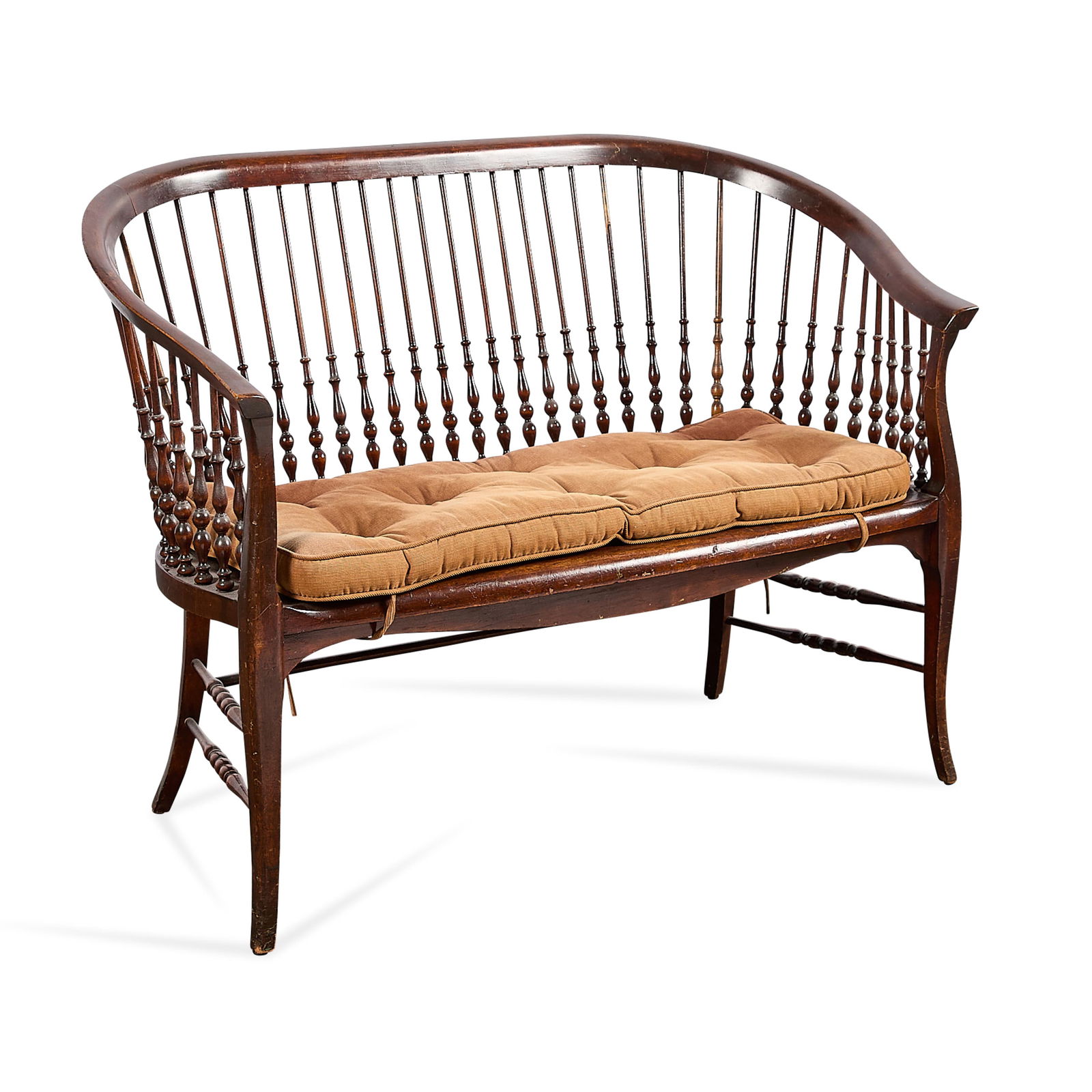 20th c. American Windsor Style Spindle Back Bench: American Windsor-style wooden settee or loveseat bench, 20th century. With arching and bowed spindle back, possibly composed of oak. Resting on four splayed legs joined by a single stretcher along