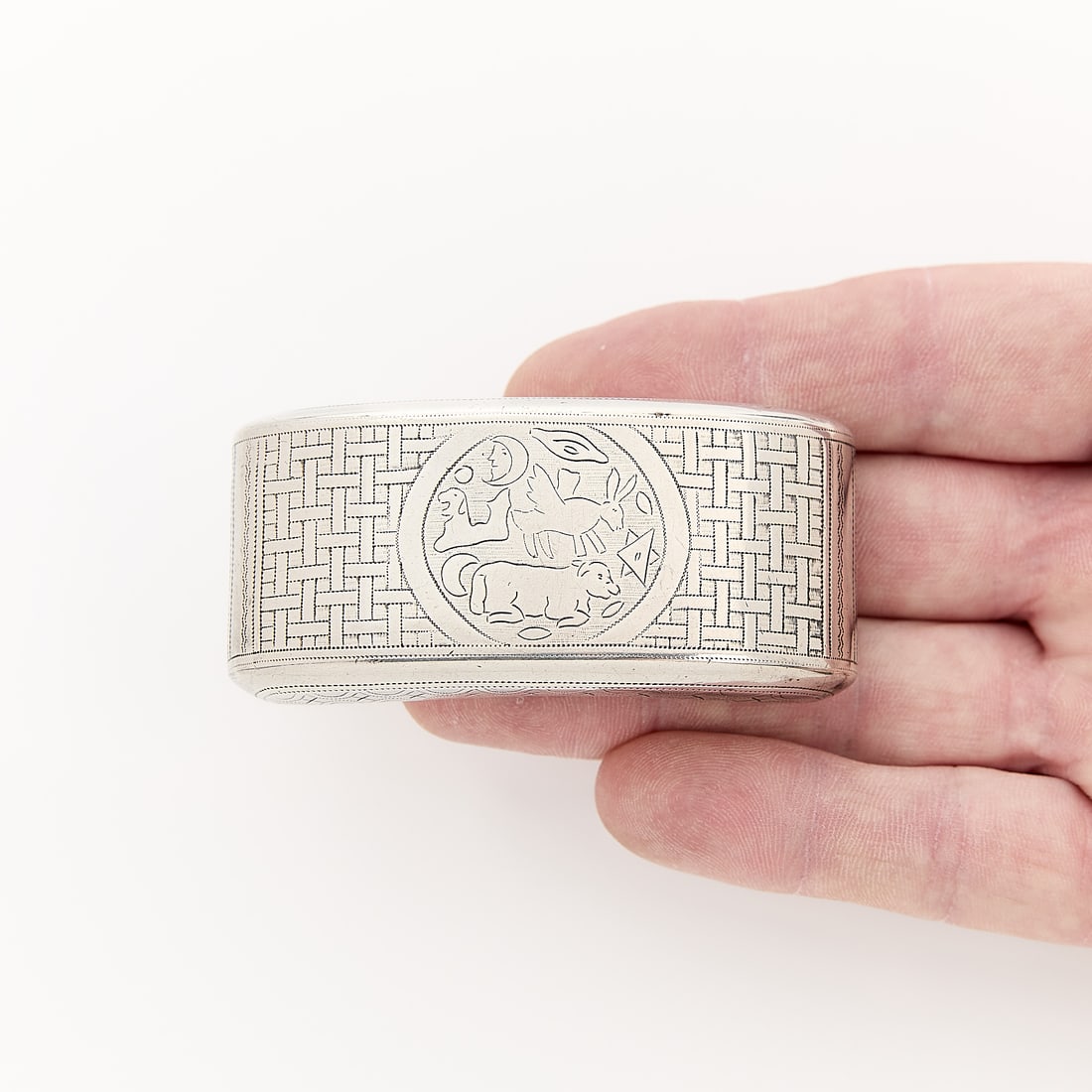 George III Sterling Zodiac Snuff Box - 2.25 ozt (1 of 8)