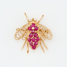 14k Yellow Gold & Ruby Fly Brooch