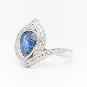 Platinum Diamond & Blue Sapphire Ring