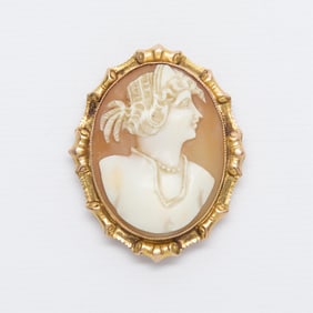 Shell Cameo Brooch