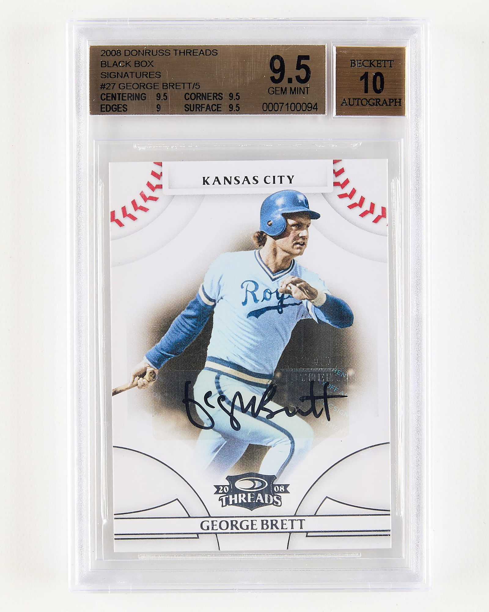 2008 Donruss Threads Black Box Brett Auto BGS 9.5: 2008 Donruss #27 threads black box George Brett, 2/5. BGS: 0007100094. Height: 5 1/4 in x width: 3 1/4 in.