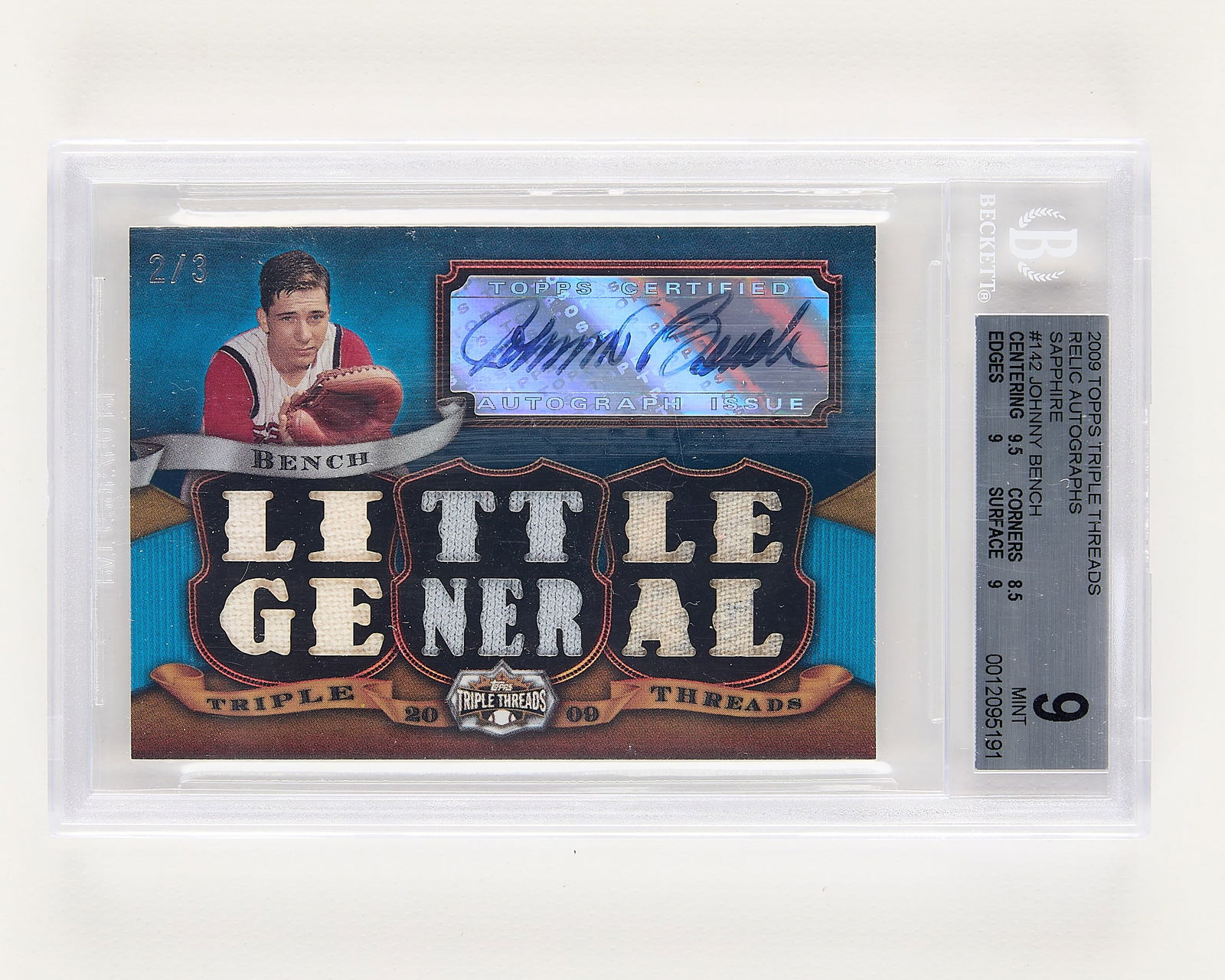 2009 Topps TT Relic/Auto #12 Johnny Bench 2/3 BGS: 2009 Topps Triple Threads Relic Autographs sapphire #142 Johnny Bench, 2/3. BGS: 0012095191. (Case) Height: 5 1/4 in x width: 3 1/4 in.