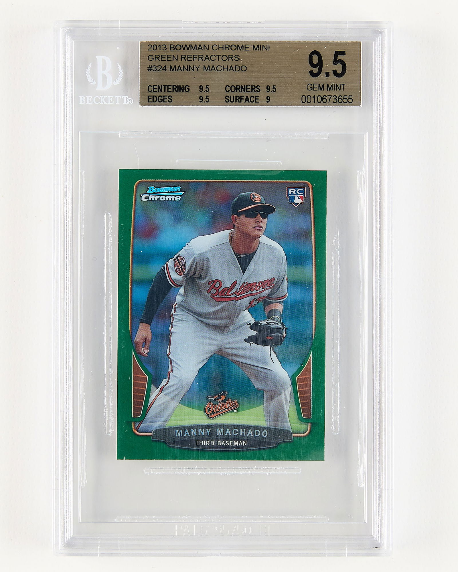 2013 Bowman Chrome Mini Green Refr. Machado BGS9.5: 2013 Bowman Chrome Mini #324 Manny Machado, green refractors, 6/75. BGS: 010673655 Height: 5 1/4 in x width: 3 1/4 in.