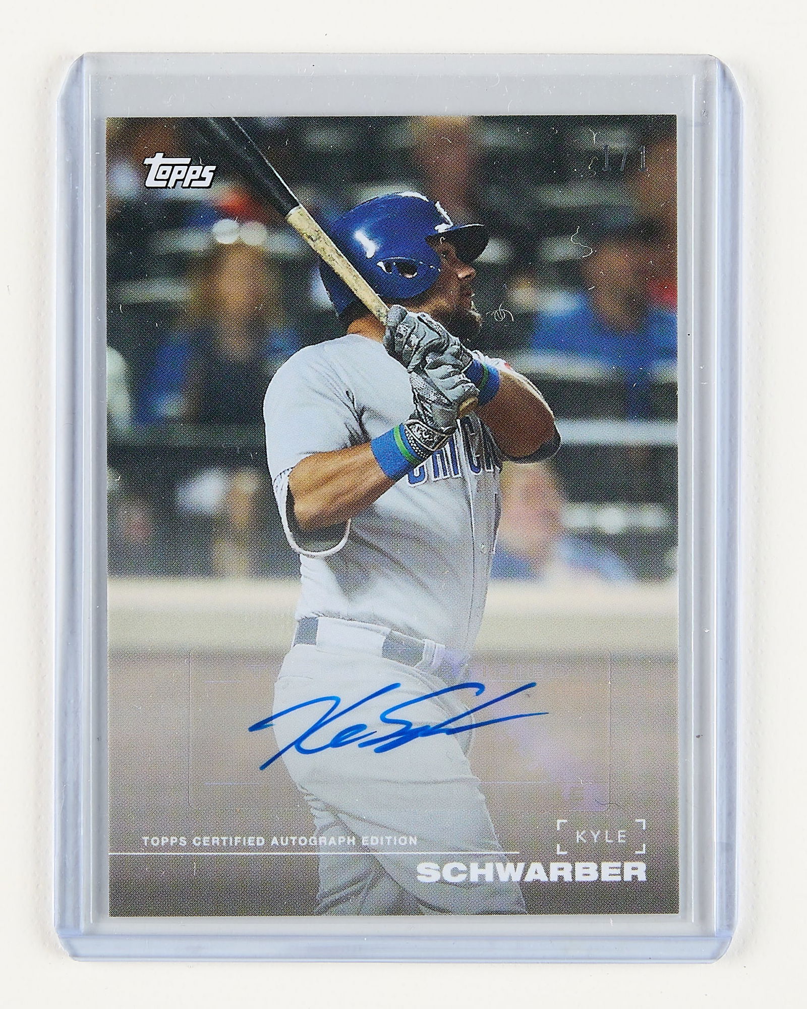 2019 Topps B&W Kyle Schwarber Auto 1/1 (1 of 2)