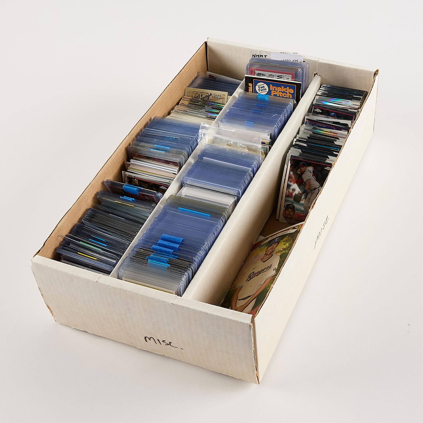 Large Group Assorted Baseball Cards (1 of 6)