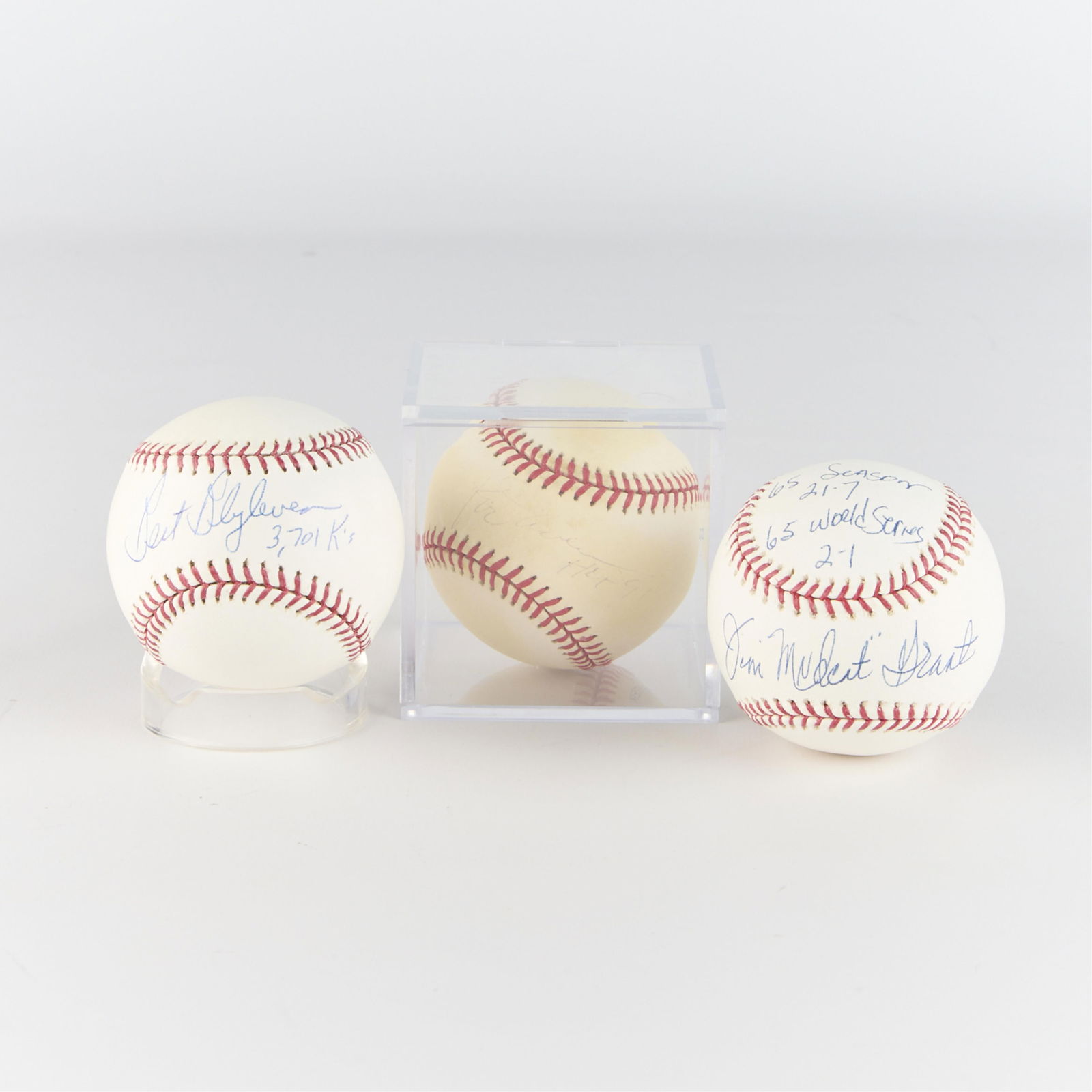 3 Twins Signed Baseballs Incl. Carew (1 of 5)