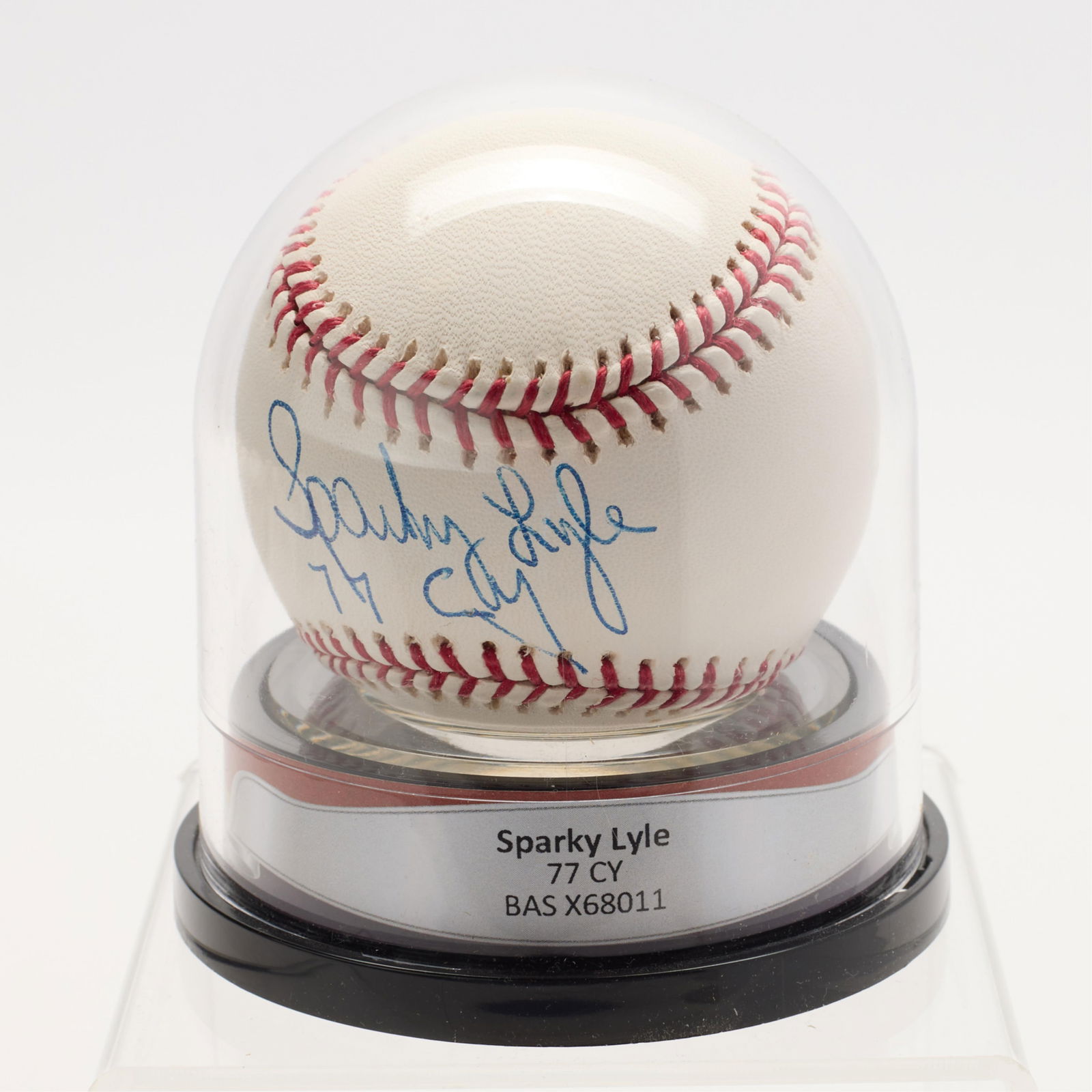 10 Signed Baseballs Pitchers - 11