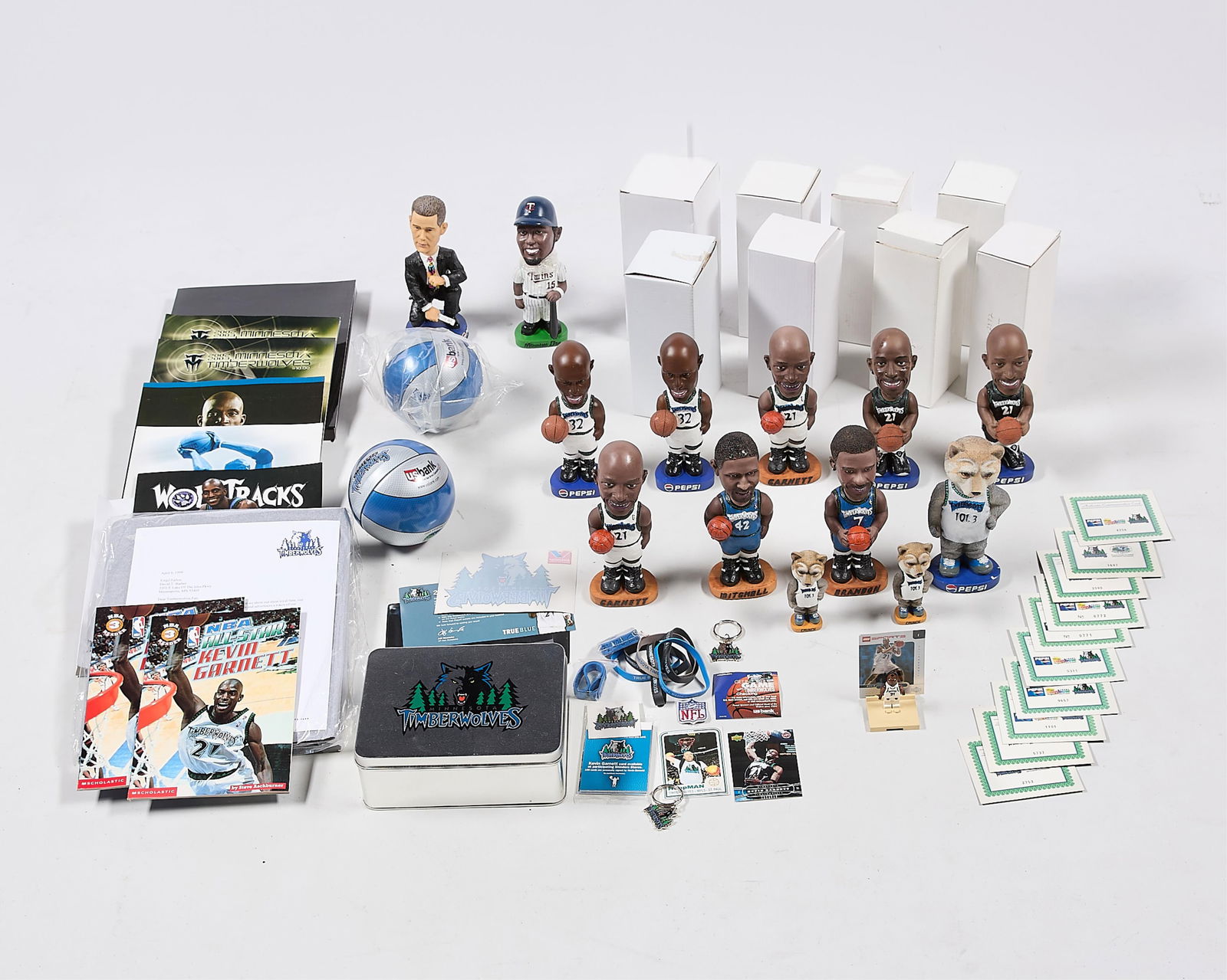 Vntg NBA MN Timberwolves Collectibles Incl. Lego: Large collection of assorted vintage NBA Minnesota Timberwolves memorabilia and collectibles, including limited edition LEGO NBA Collectors #21 Kevin Garnett minifigure with display stand and trading