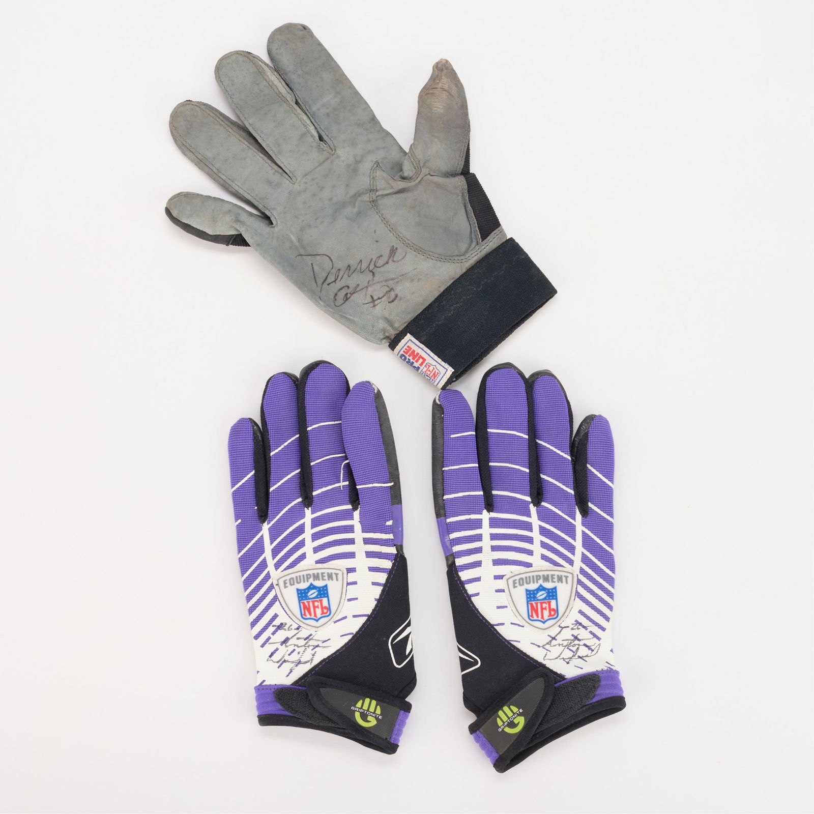 3 Signed Vikings Used Gloves (1 of 5)