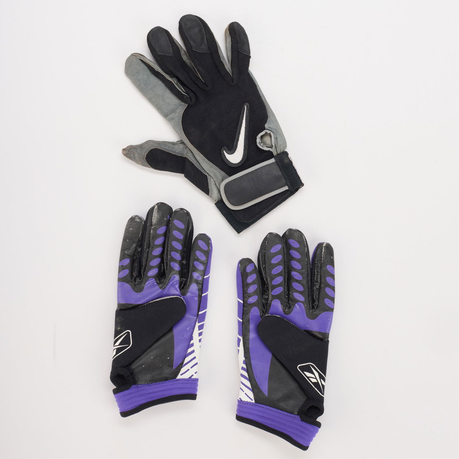 3 Signed Vikings Used Gloves - 5
