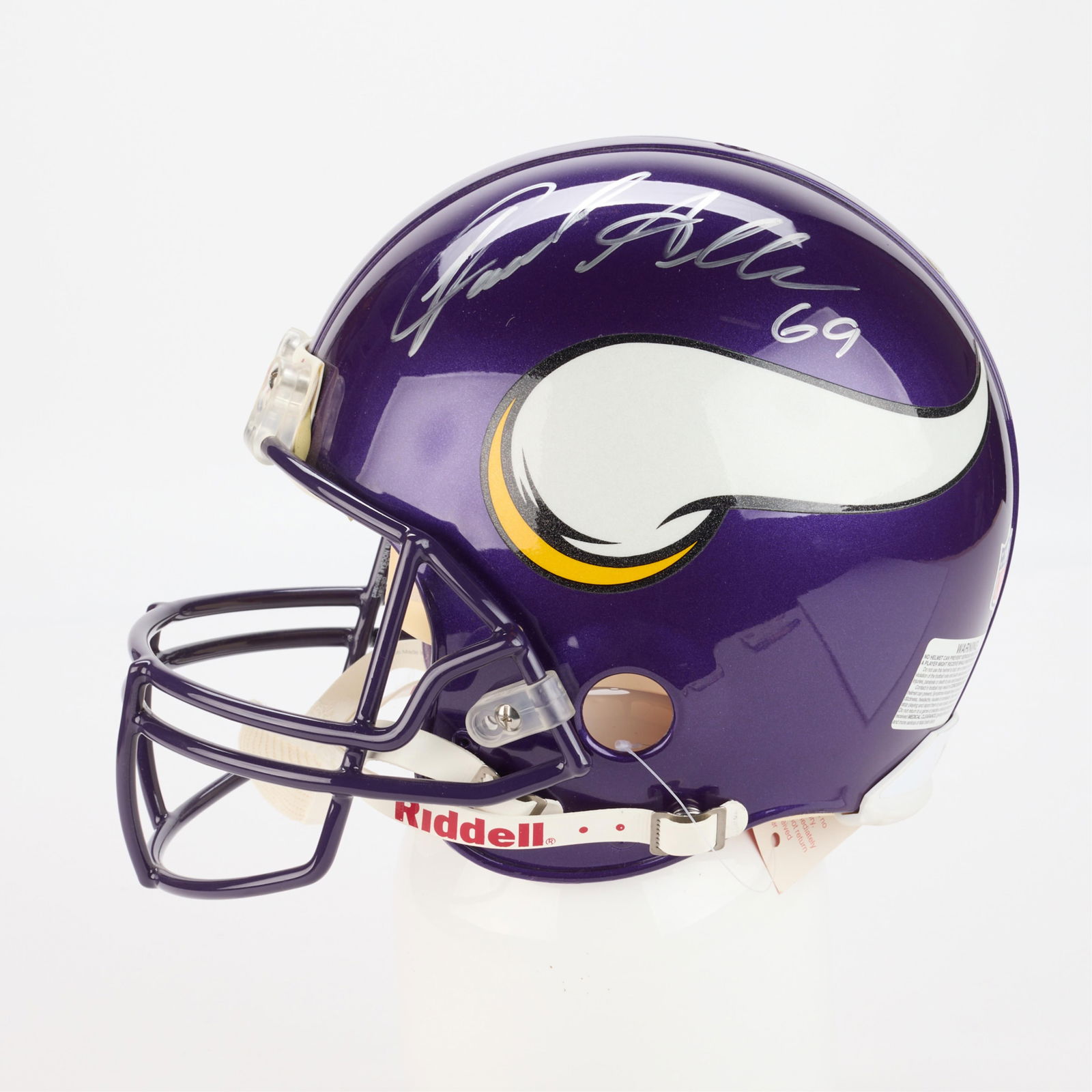 Jared Allen Vikings Helmet Signed: Jared Allen signed Minnesota Vikings full-sized football helmet. With NFL-PSA-DNA certificate of authenticity, no. 1N47110. Riddell Pro Line size large helmet. Ink signed with number 69. NFL hologram
