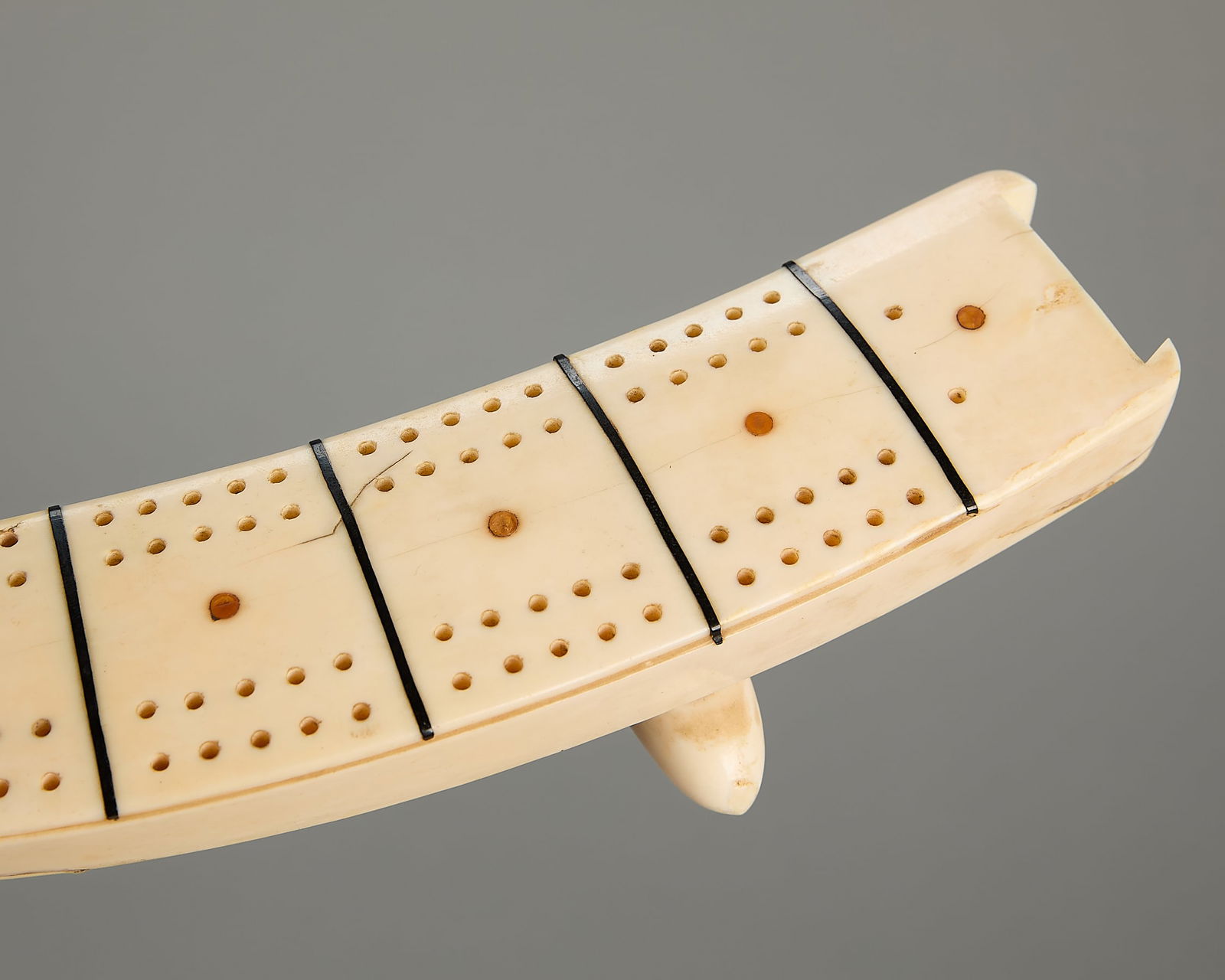 Inuit Cribbage Board - 3