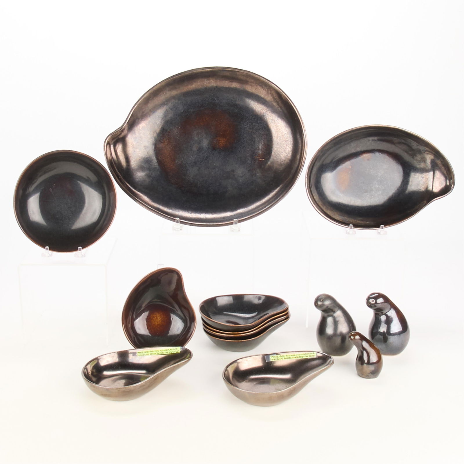 11 Zeisel for Red Wing "Town & Country" Dishes: Eva Zeisel (Hungarian-American, 1906-2011) for Red Wing Pottery, Minnesota. Set of 11 "Town & Country" ceramic dinner service vessels, mid-20th century. Earthenware with brown and "Gunmetal" metallic