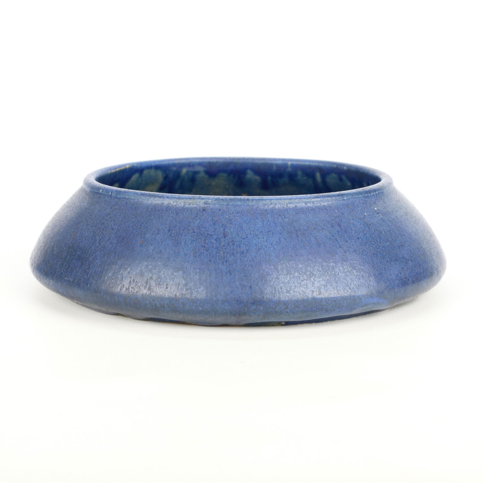 Handicraft Guild Arts & Crafts Ceramic Cobalt Bowl: Handicraft Guild of Minneapolis, Minnesota. Arts & Crafts pottery bowl, ca. 1900s-1910s. Of rounded form, executed in a vibrant cobalt blue glaze. With an impressed "Handicraft Guild" stamp mark and p