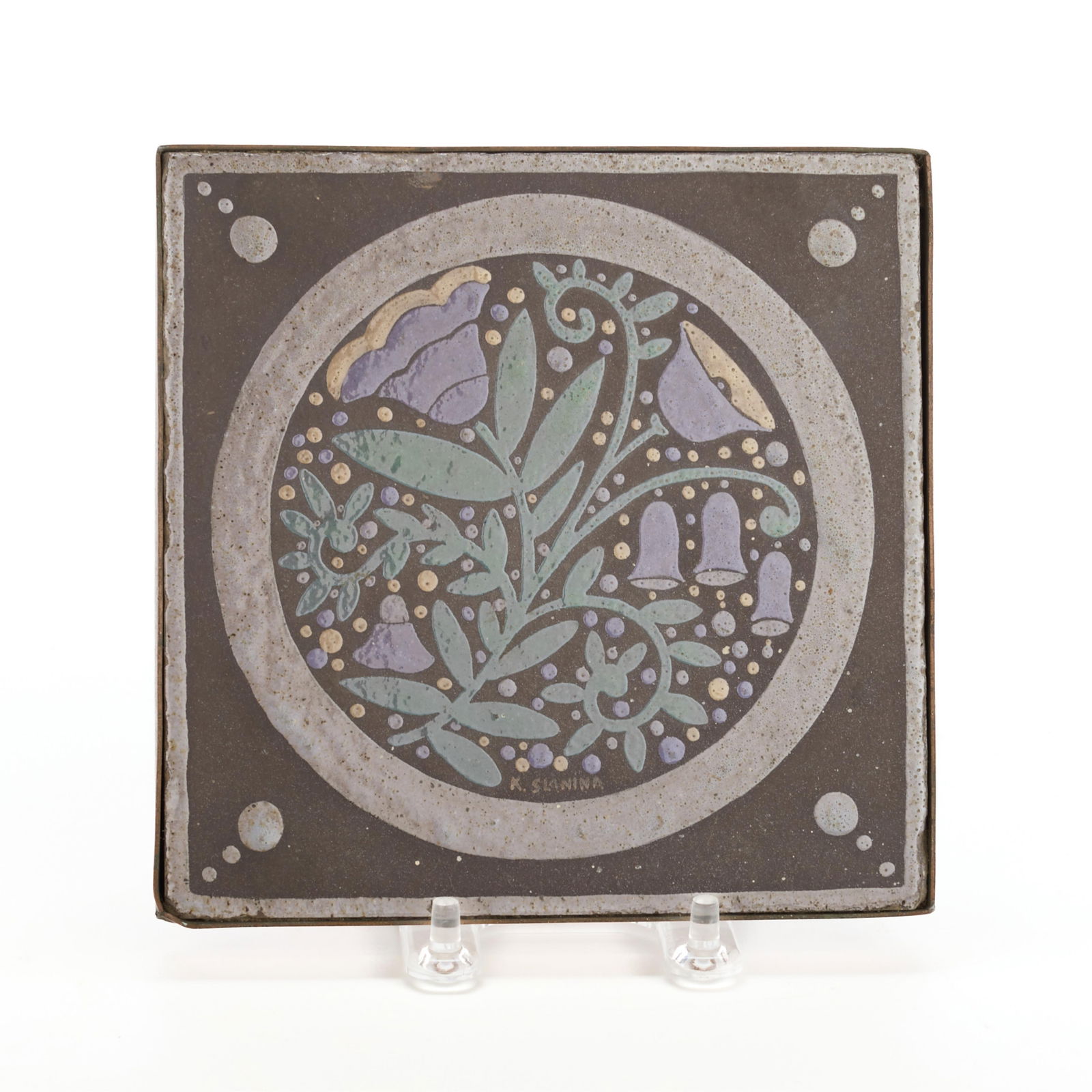 K. Slanina WPA Handicraft Bellflower Trivet Tile: Kristof Slanina (Hungarian-American, 1899-1978). Minnesota WPA (Works Progress Administration) Art Project pottery trivet tile, ca. 1930s. Depicting a stylized floral wreath of bell flowers in gray,