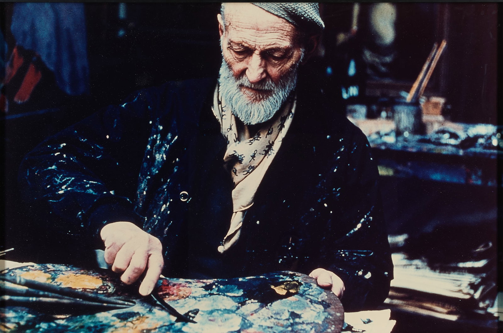 Alexander Liberman "Kees Van Dongen" Ektacolor: Alexander Liberman (American, 1912-1999). Ektacolor photograph on resin coated (RC) paper titled "Kees Van Dongen," 1969. Depicting the titular Dutch-French painter with an artist's palette. Provenanc