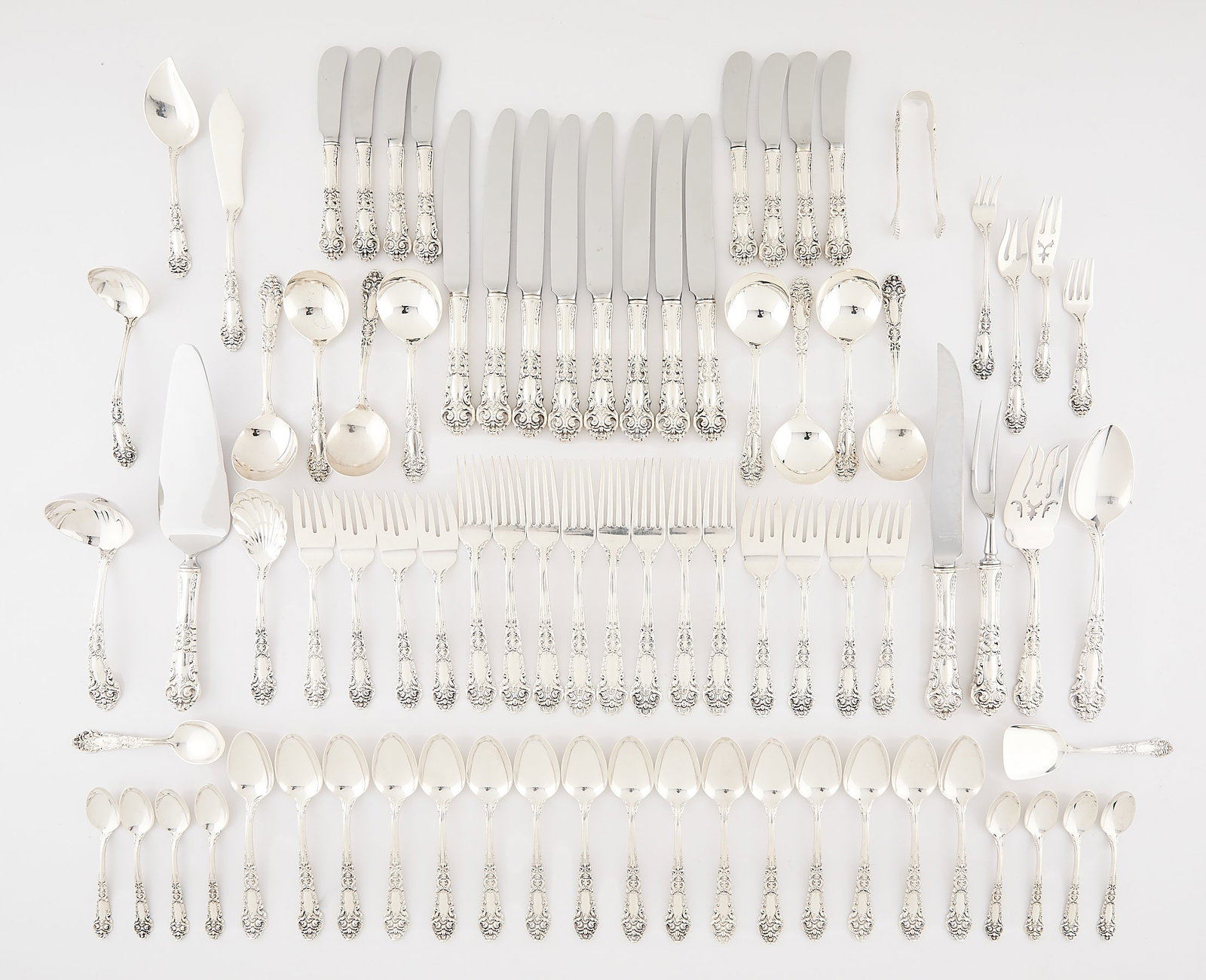 81 Pcs Reed & Barton "Renaissance" Sterling 75 ozt: Reed & Barton, United States, Set of 81 pieces of sterling silver flatware in the pattern "French Renaissance," 20th century. Each piece decorated with elaborate and dense scrollwork. Including: eight