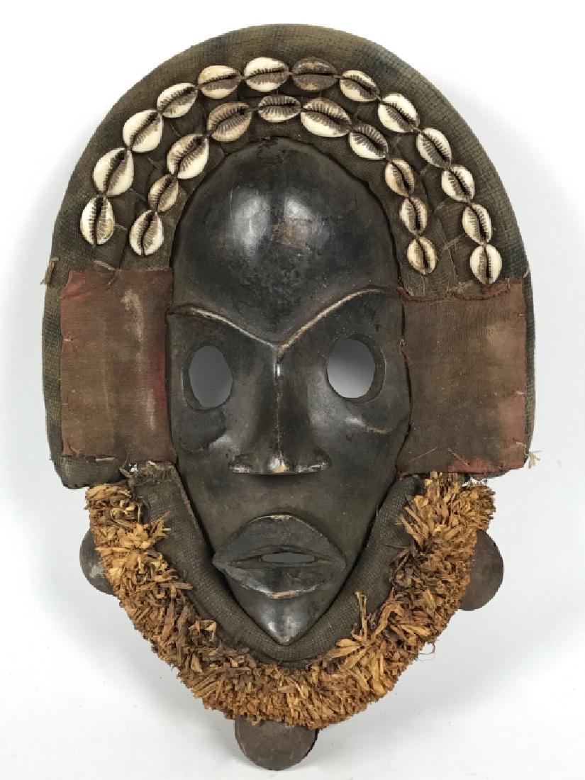 Dan Mask - Cowry Shell (1 of 5)