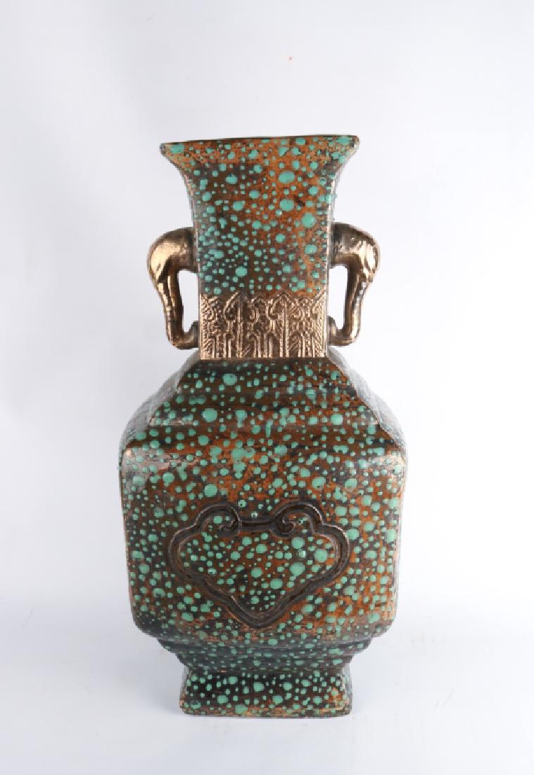 Chinese Porcelain Vase (1 of 5)